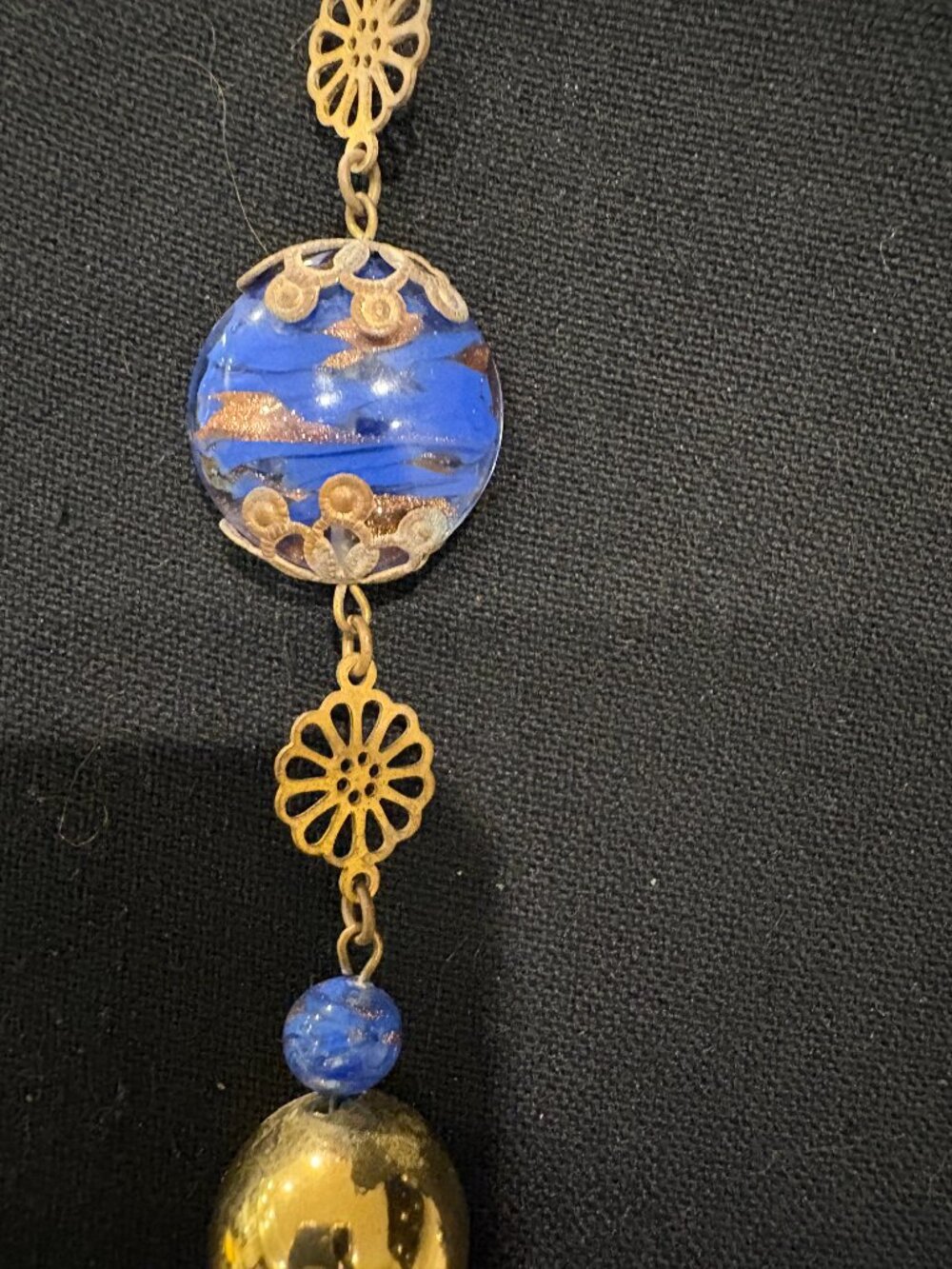 1930's Foiled Italian Art Glass and Brass Necklace - Picture 5 of 8